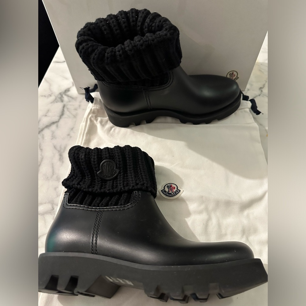 Moncler Ginette boots